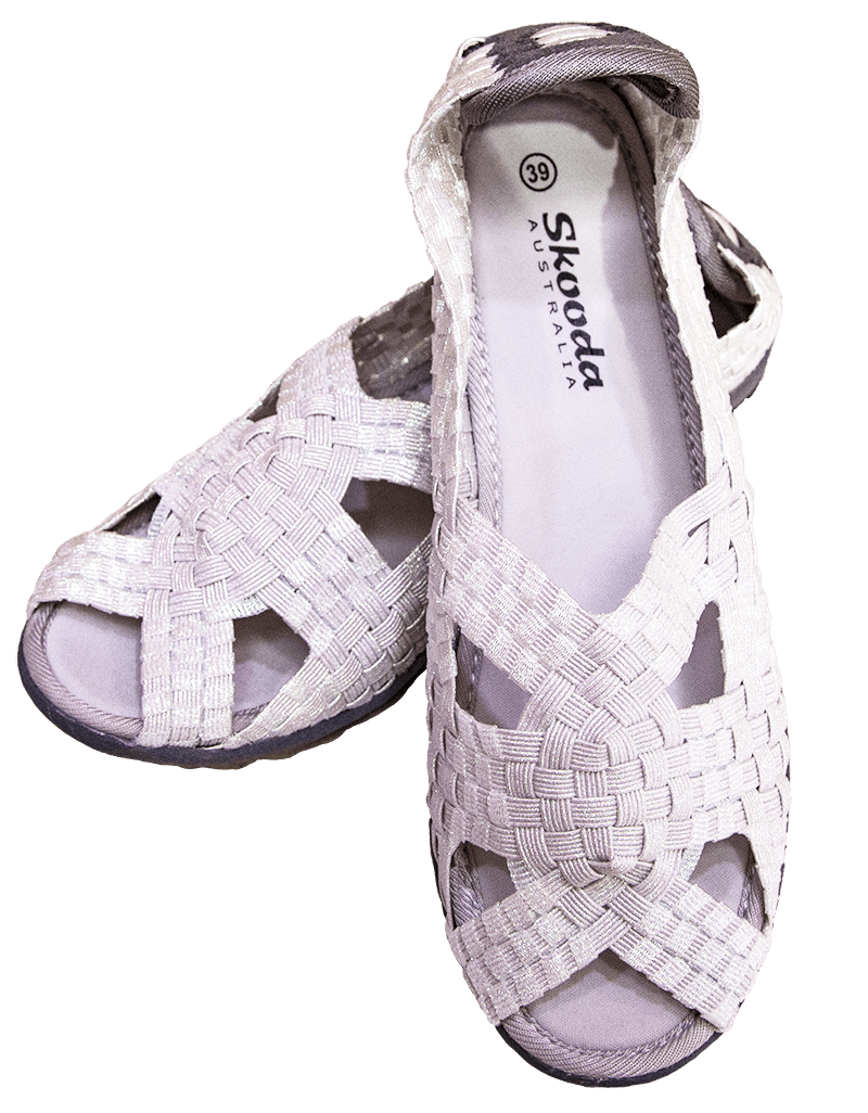 Skooda women's pearl white water sandal