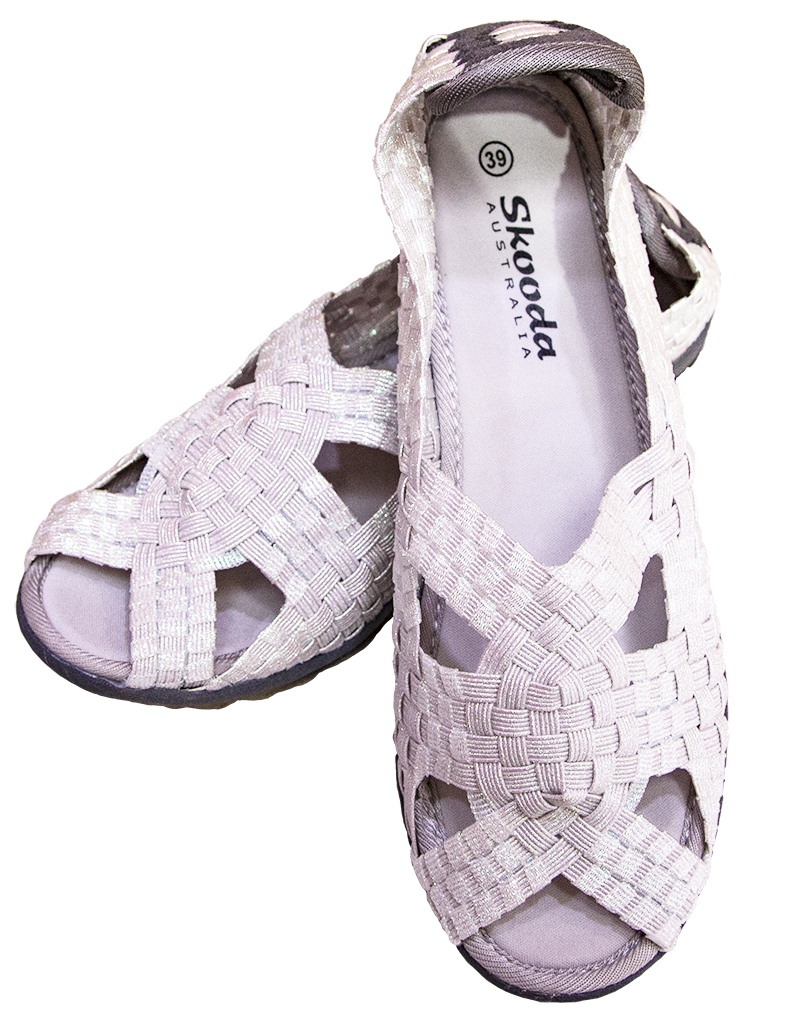 Skooda women's pearl white water sandal